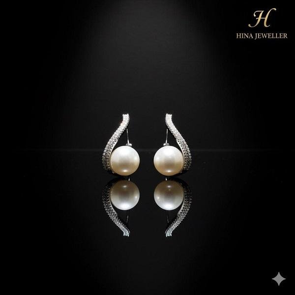 One Carat Ear Stud OKST0012