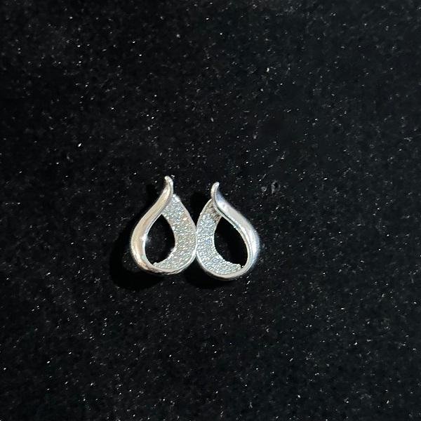 One Carat Ear Stud OKST0014